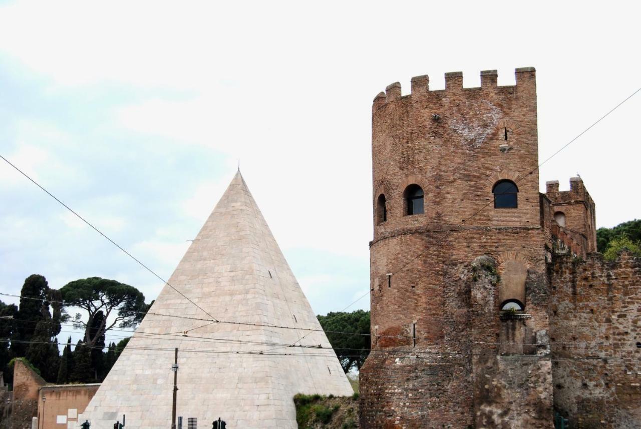 Famiglia Poggi, The Flying Hippo Apartment Rome Bagian luar foto